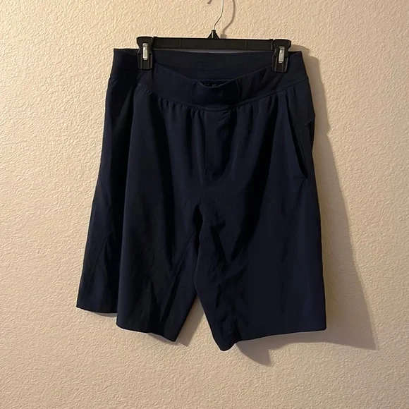 Lululemon mens shorts - Picture 3 of 3